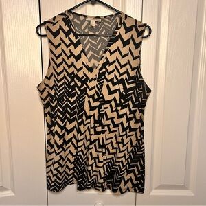 Dana Buchman Women’s Black Tan Geometric V-Neck Sleeveless Blouse Size L